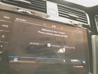 2018 Volkswagen Golf R - Thumbnail