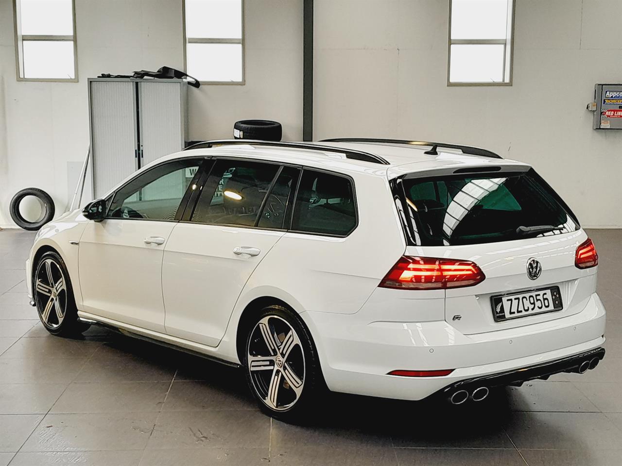 2018 Volkswagen Golf R