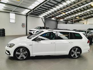 2018 Volkswagen Golf R - Thumbnail