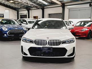 2022 BMW 320i - Thumbnail