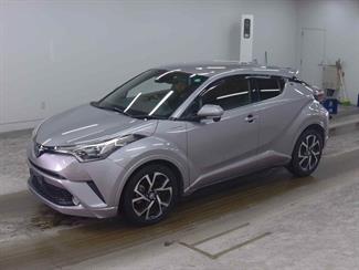 2017 Toyota C-HR - Thumbnail