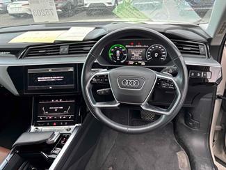 2021 Audi E-tron - Thumbnail