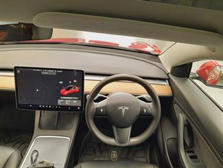 2020 Tesla Model 3 - Thumbnail