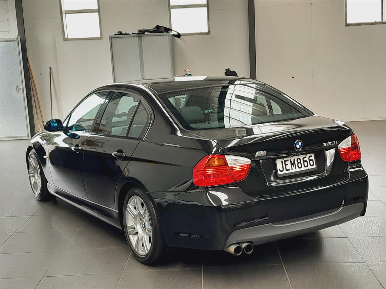 2007 BMW 323i
