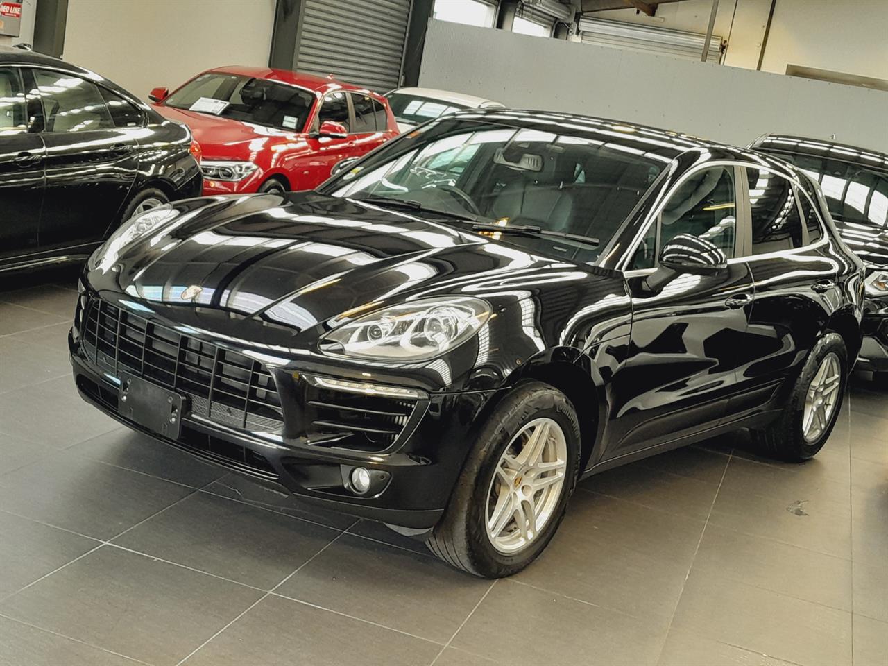 2017 Porsche Macan