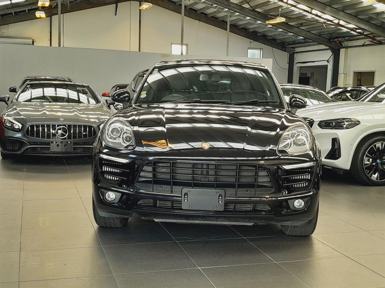 2017 Porsche Macan