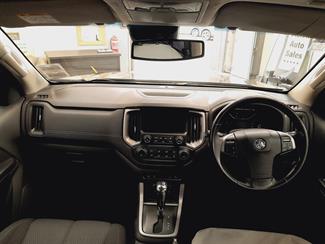 2017 Holden Colorado - Thumbnail