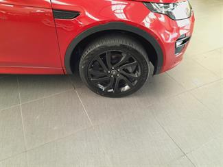 2018 Land Rover Discovery Sport - Thumbnail