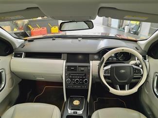 2018 Land Rover Discovery Sport - Thumbnail