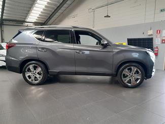 2022 Ssangyong Rexton - Thumbnail