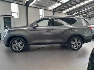 2022 Ssangyong Rexton - Thumbnail