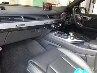 2017 Audi Q7 - Thumbnail