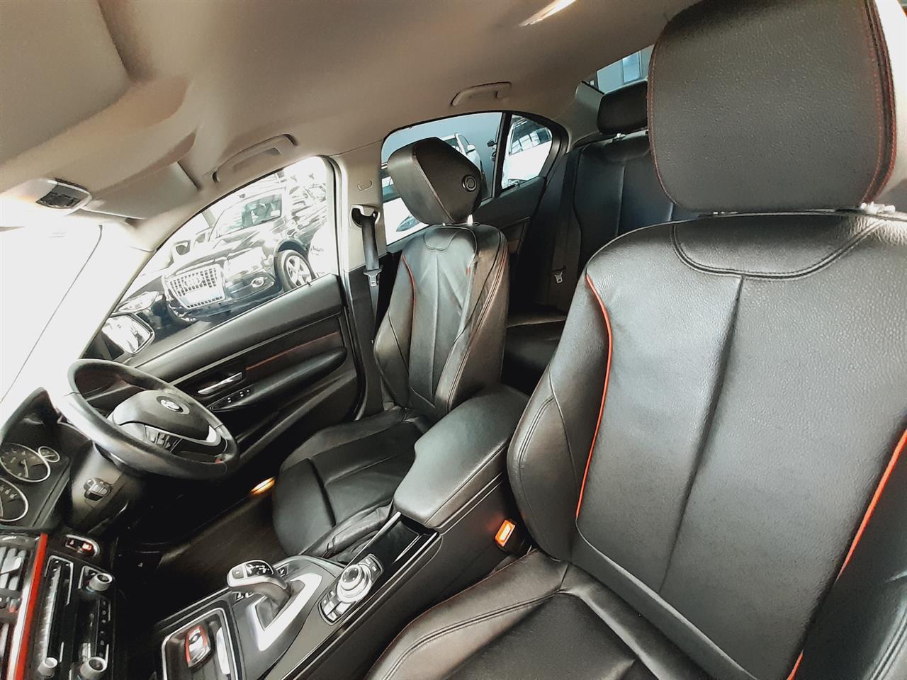 2012 BMW 328i