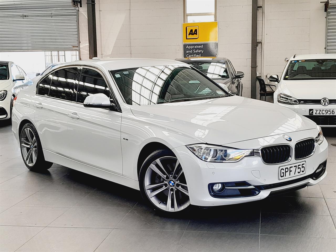 2012 BMW 328i