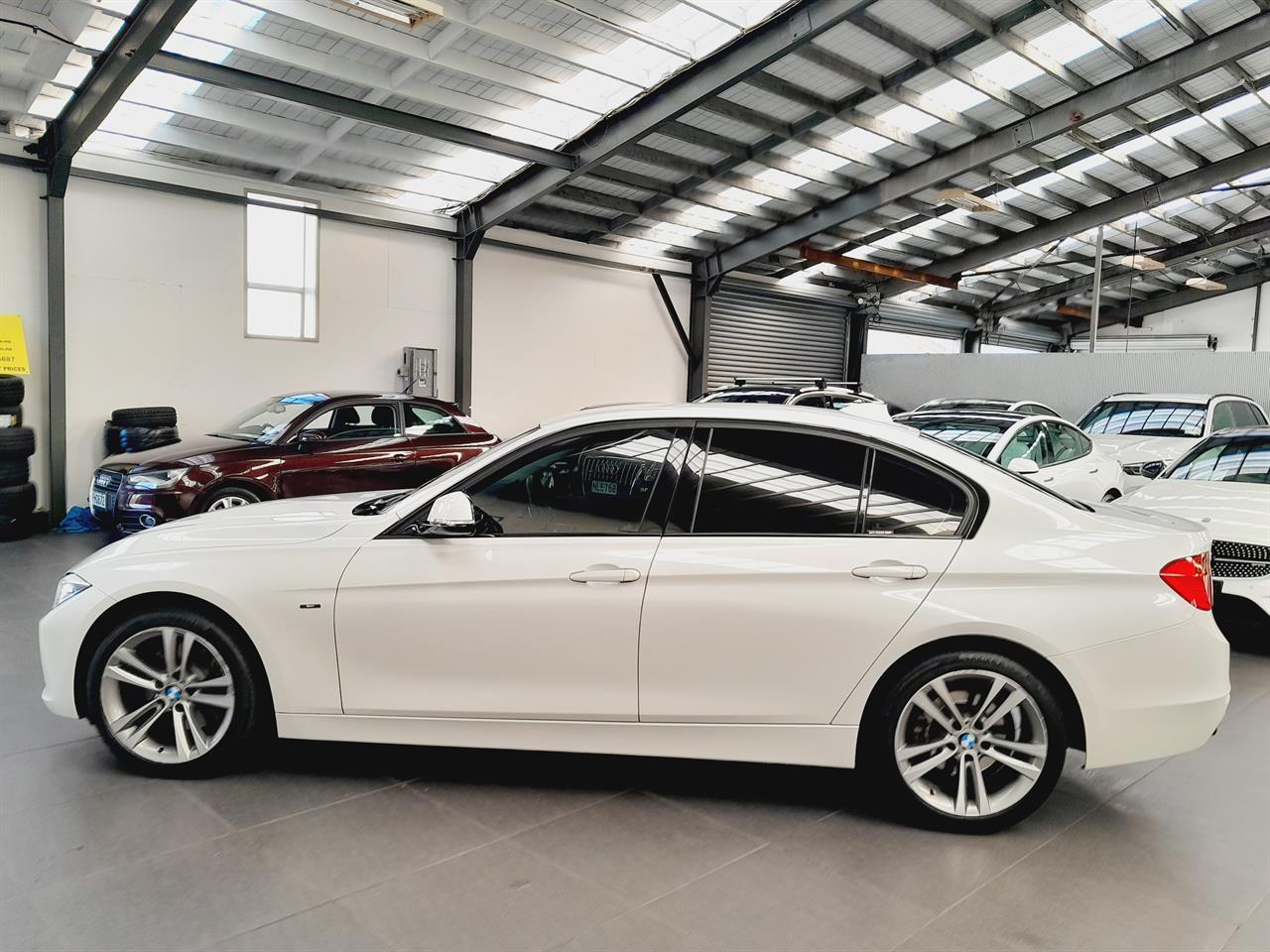 2012 BMW 328i
