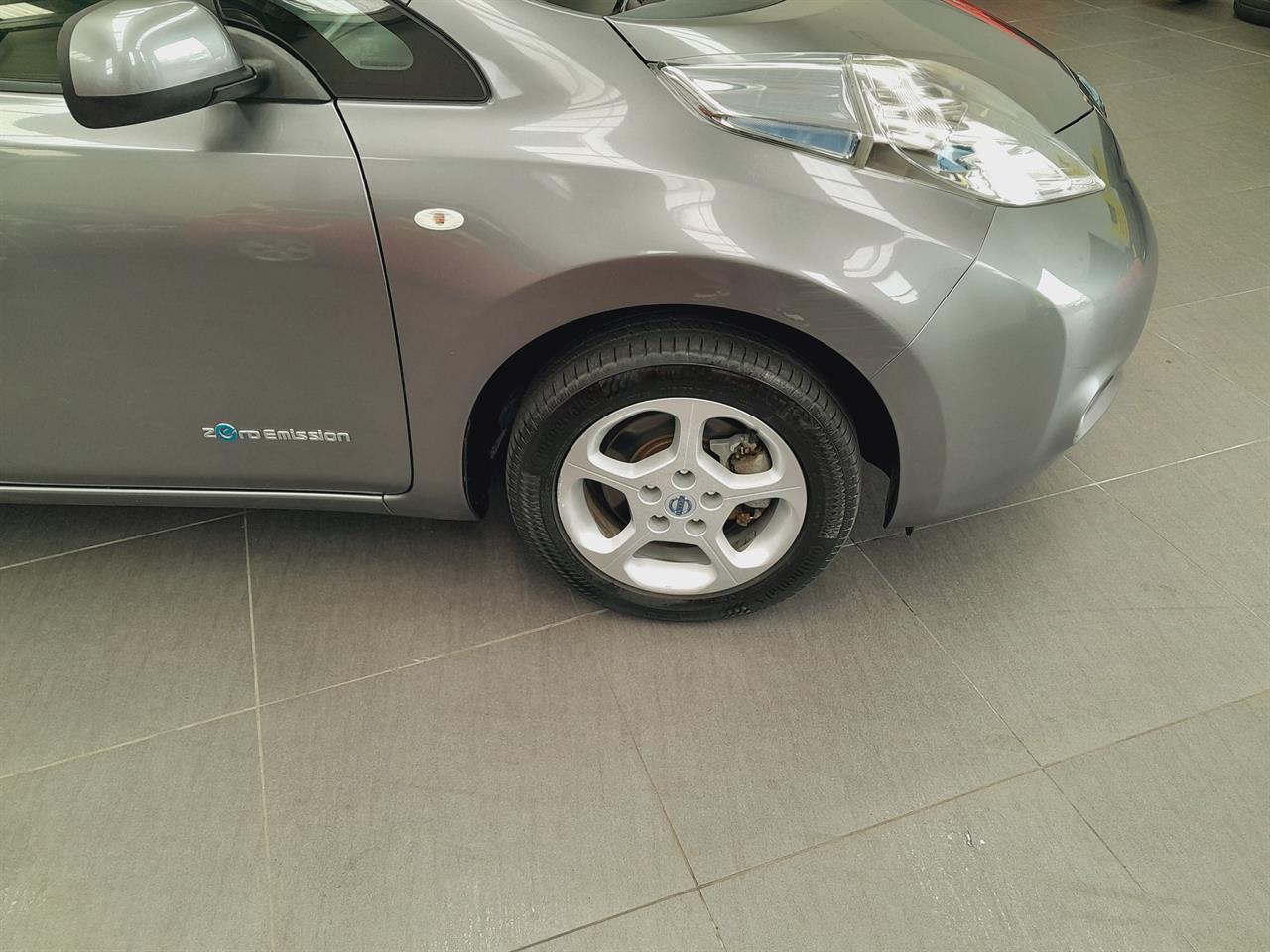 2014 Nissan Leaf