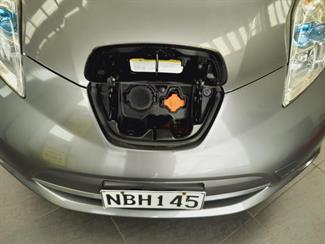 2014 Nissan Leaf - Thumbnail