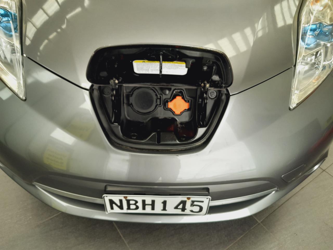 2014 Nissan Leaf
