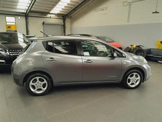 2014 Nissan Leaf - Thumbnail
