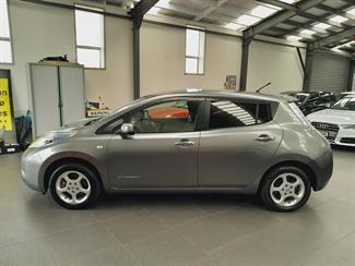 2014 Nissan Leaf - Thumbnail
