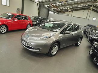 2014 Nissan Leaf - Thumbnail