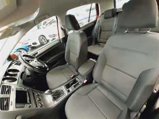 2014 Volkswagen Golf - Thumbnail