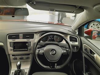 2014 Volkswagen Golf - Thumbnail