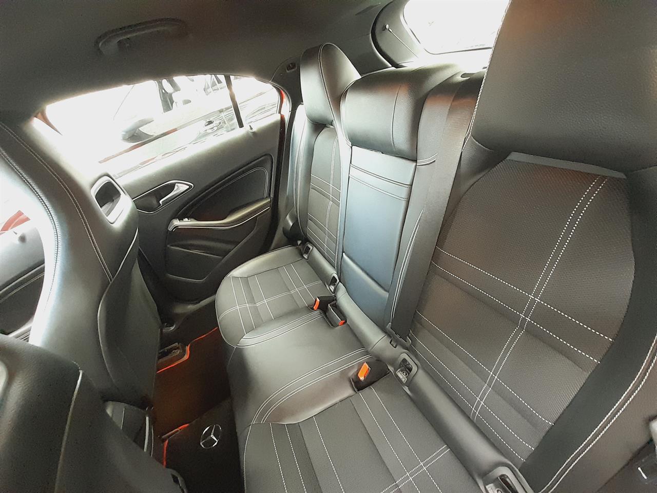 2015 Mercedes-Benz A180