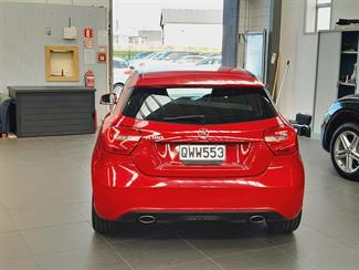 2015 Mercedes-Benz A180 - Thumbnail