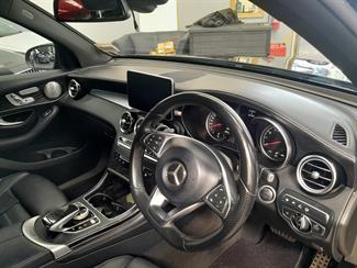 2016 Mercedes-Benz GLC 43 - Thumbnail