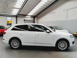 2017 Audi Q7 - Thumbnail