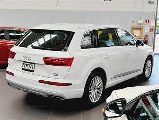 2017 Audi Q7 - Thumbnail