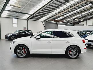 2019 Audi SQ5 - Thumbnail