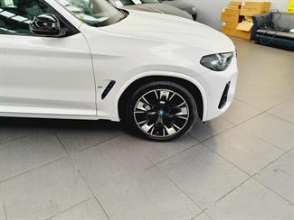 2021 BMW iX3 - Thumbnail
