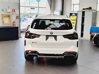 2021 BMW iX3 - Thumbnail
