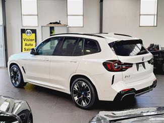 2021 BMW iX3 - Thumbnail