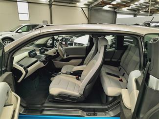 2015 BMW i3 - Thumbnail