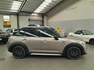 2017 Mini Countryman - Thumbnail