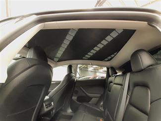 2022 Tesla Model Y - Thumbnail