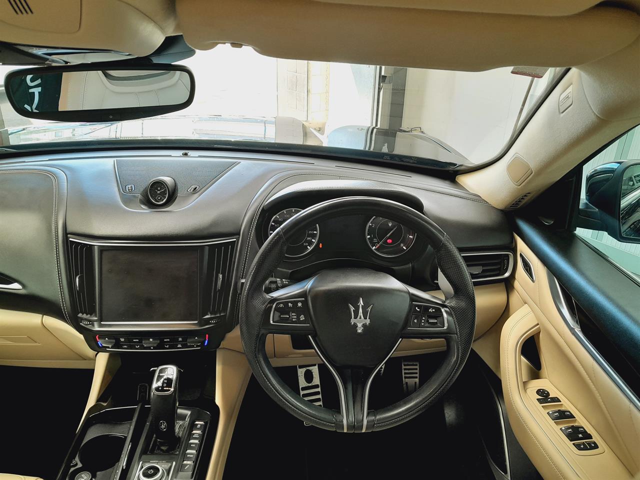 2021 Maserati Levante