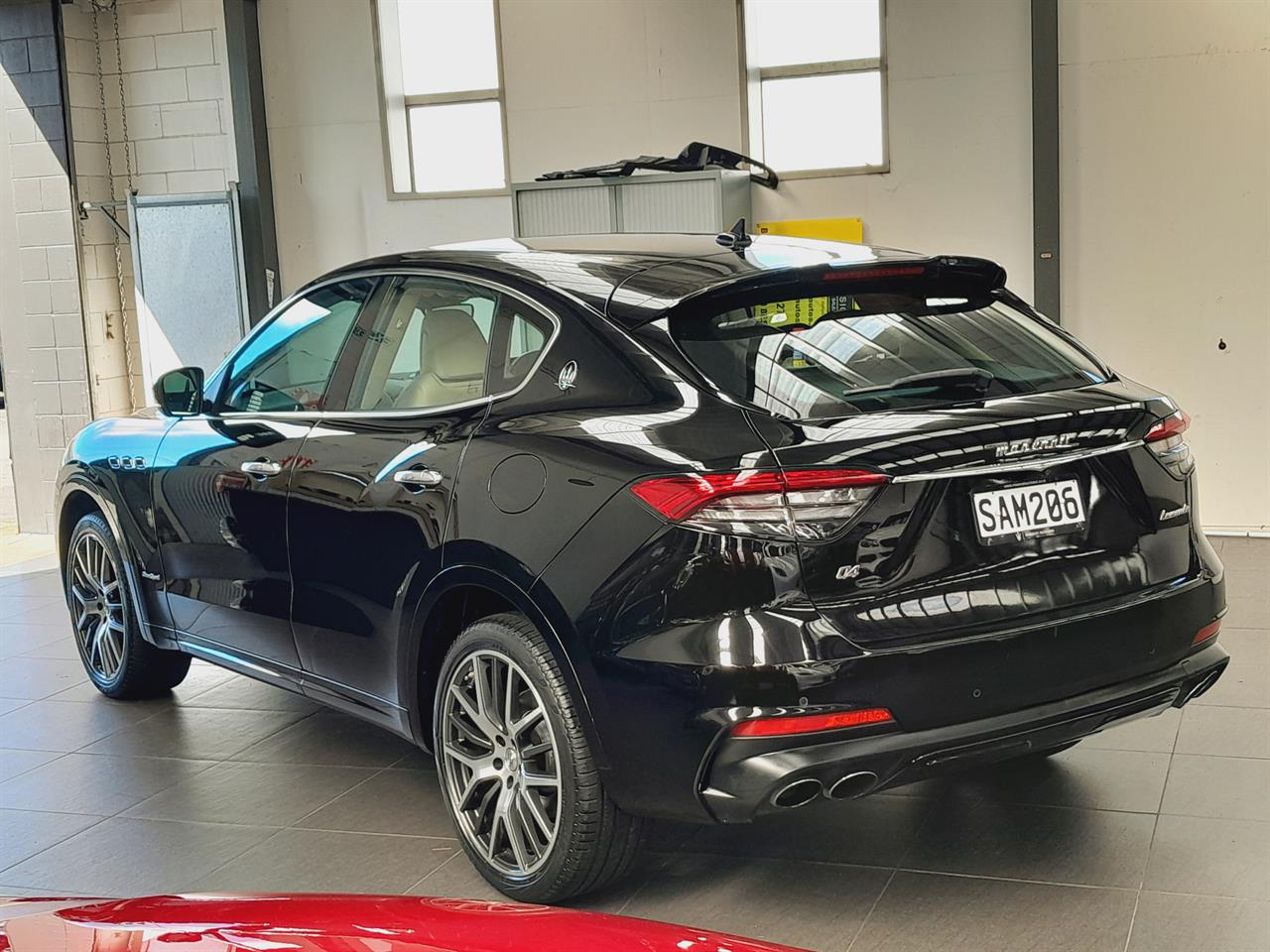 2021 Maserati Levante