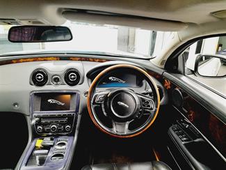 2014 Jaguar XJ - Thumbnail