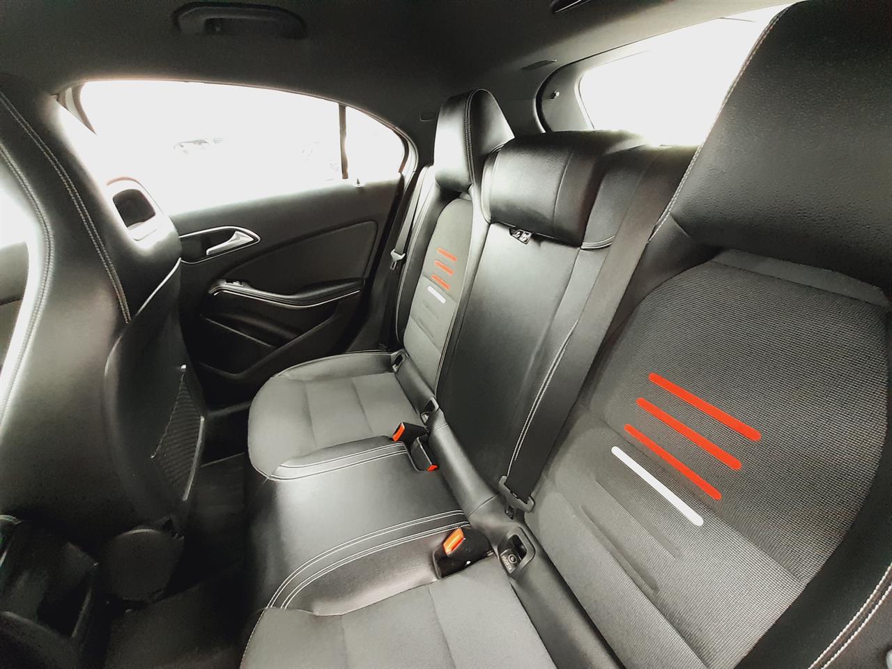 2016 Mercedes-Benz A 180