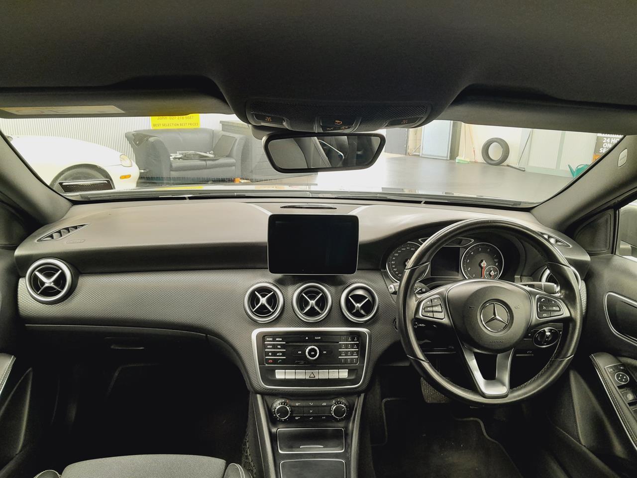 2016 Mercedes-Benz A 180