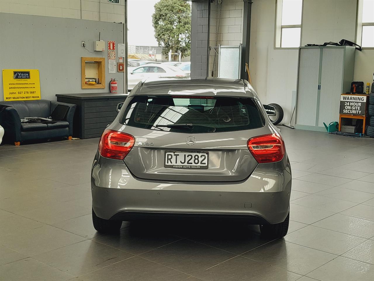 2016 Mercedes-Benz A 180