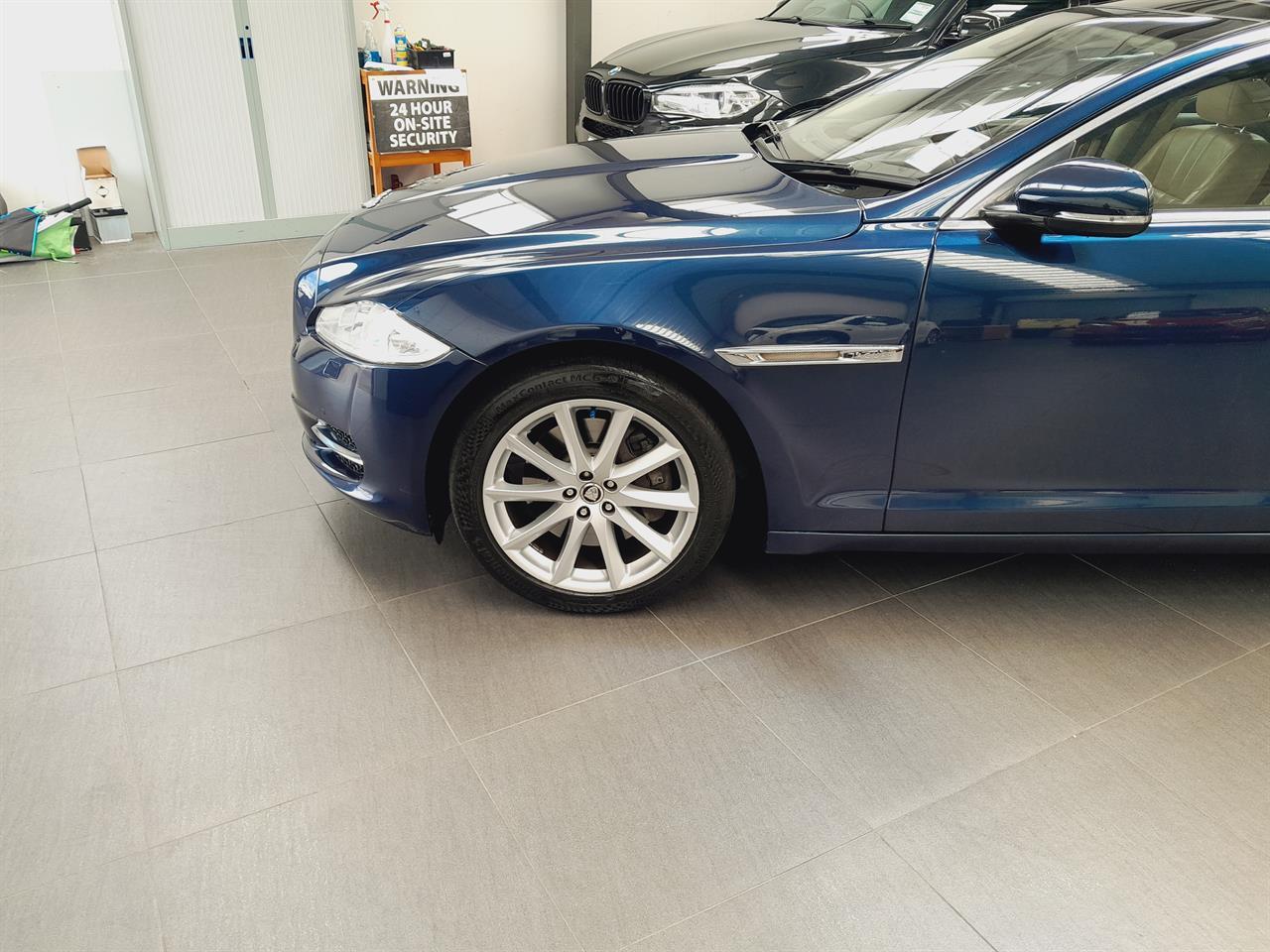 2013 Jaguar XJ