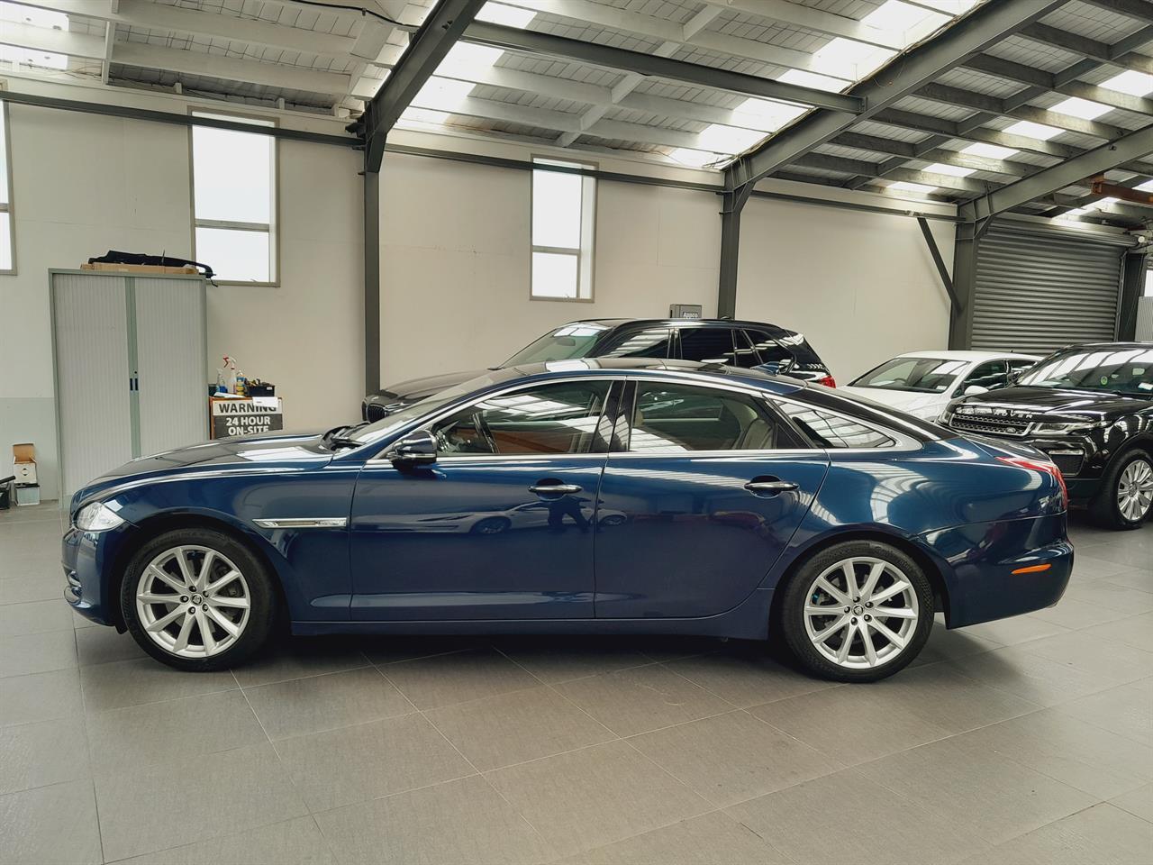 2013 Jaguar XJ