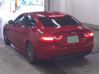 2018 Jaguar XE - Thumbnail