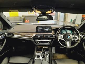 2018 BMW 530e - Thumbnail