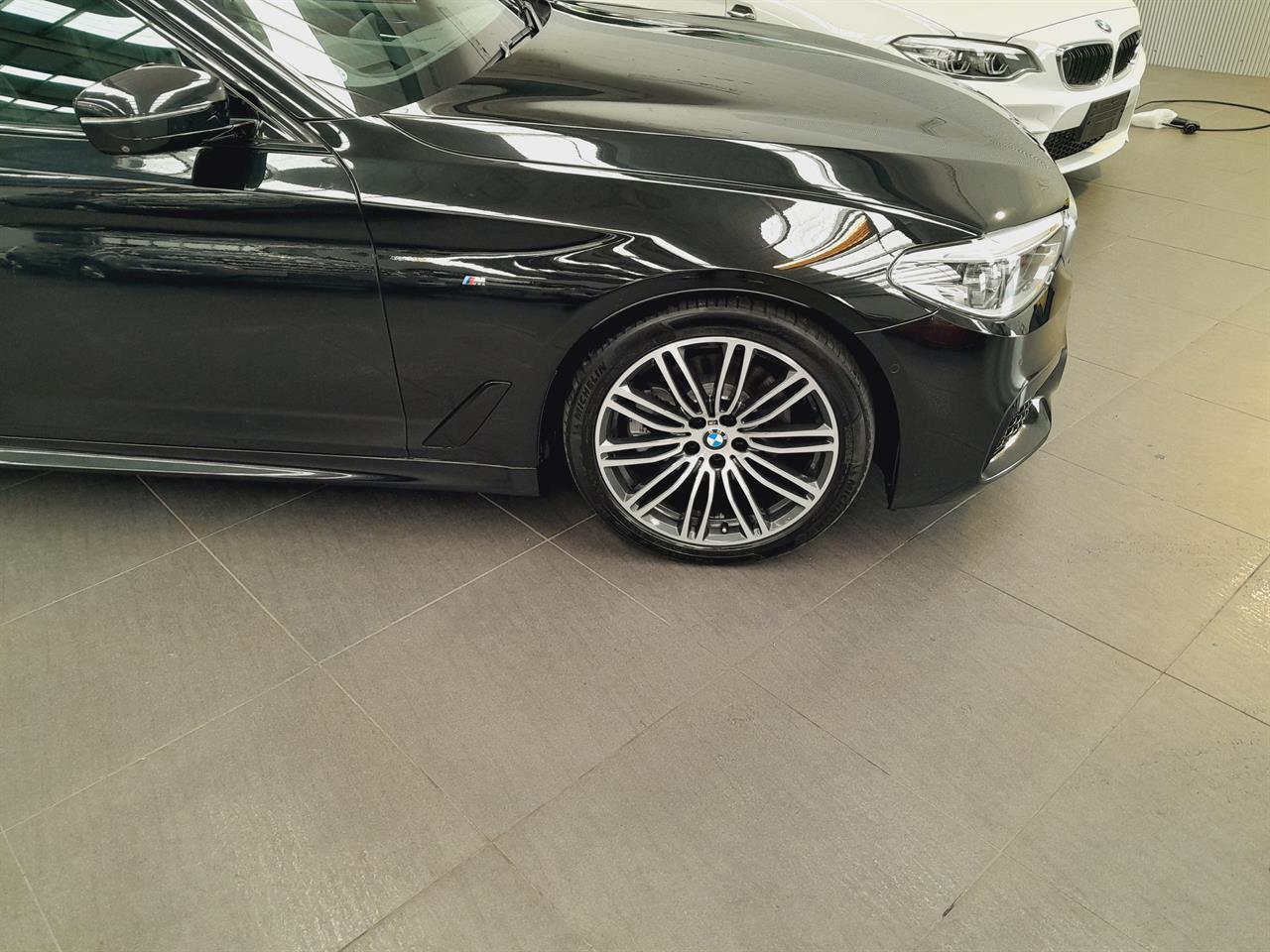 2018 BMW 523i